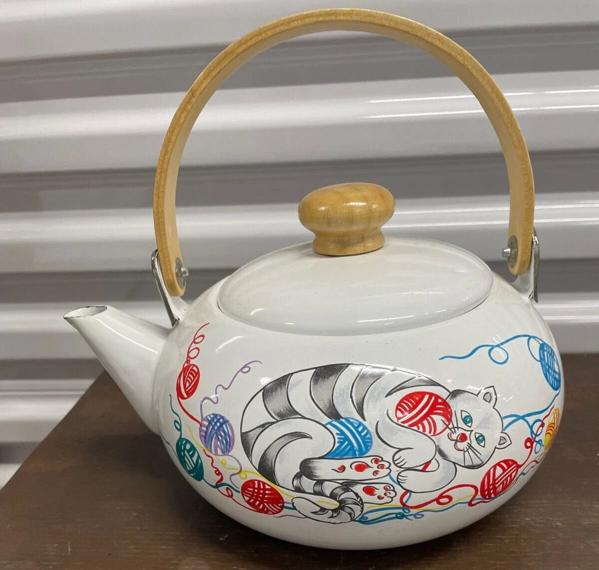 Vintage Grey Tabby Cat w/Yarn- Enamel Kettle Teapot with Wood handle-PREOWNED | eBay
