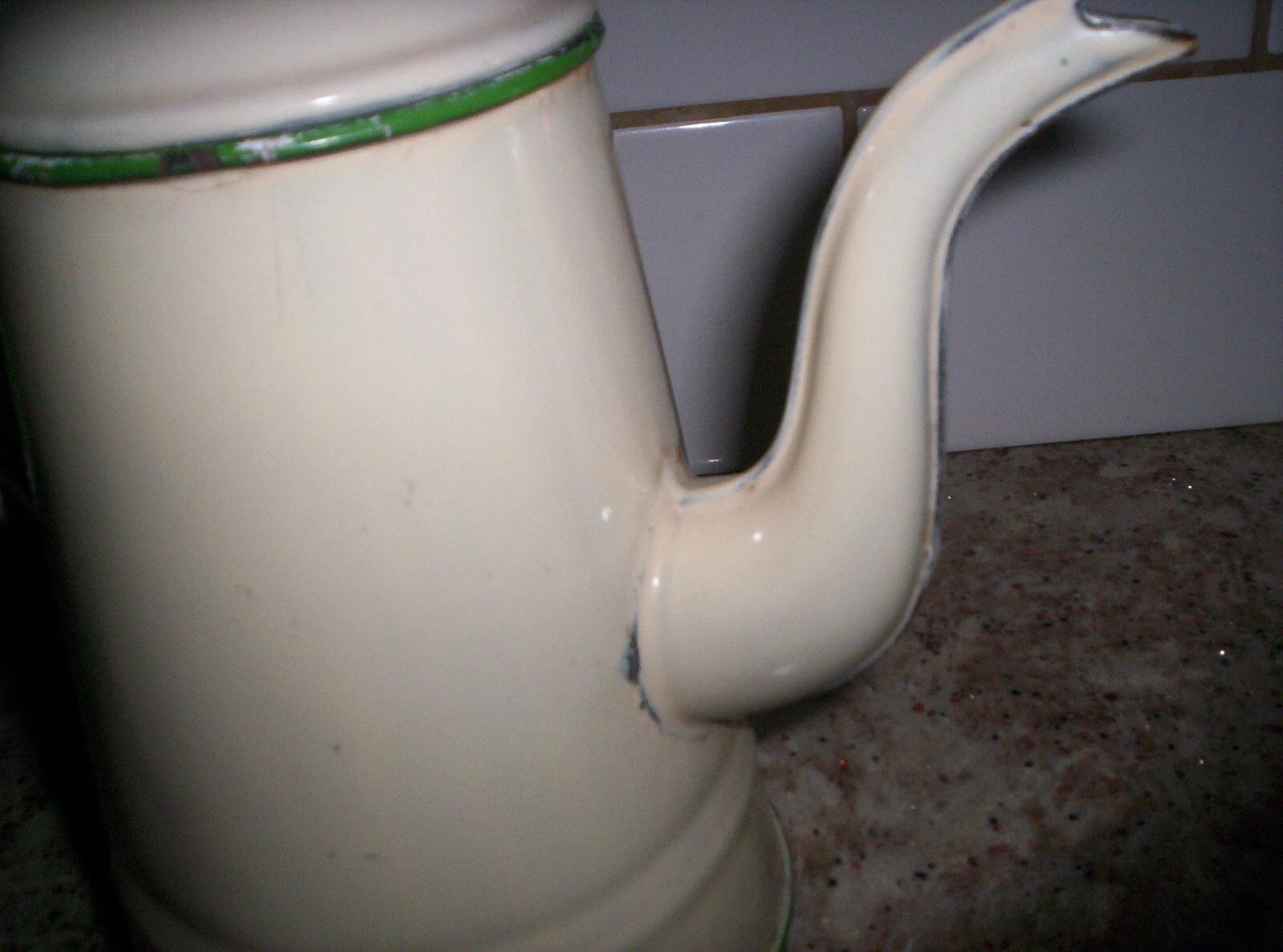 Vintage Enamelware Coffee pot/Teapot Cream/Green 9''
