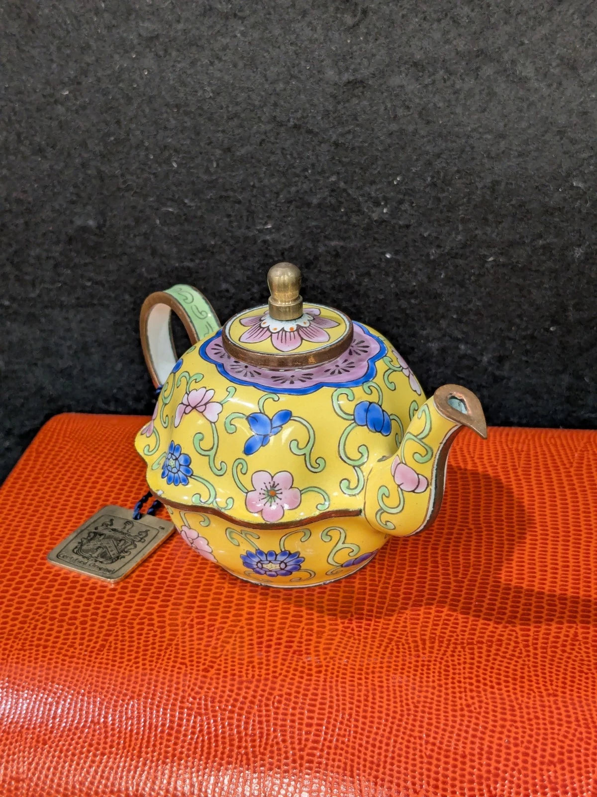 Charlotte D.Vita Mini Teapot Trade Plus Aid Yellow Enamel #A714 NIB | eBay
