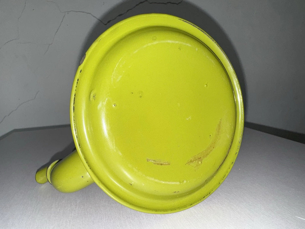 Vtg Avocado Green Enamel Teapot Tea Kettle Farmhouse Mcm Country Cottage Rustic