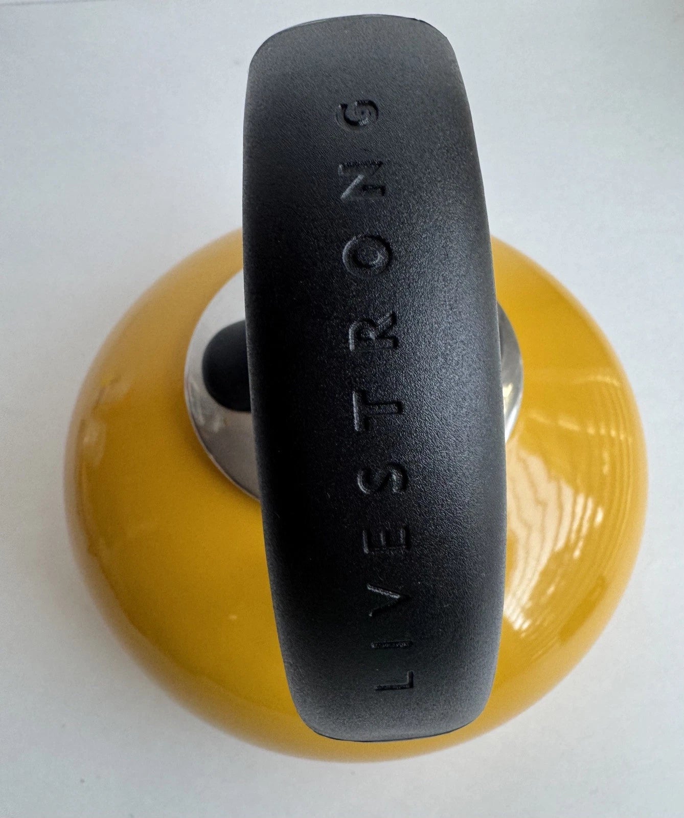 Chantal Livestrong Yellow Enamel Whistling Tea Hot Water Kettle Pot Used