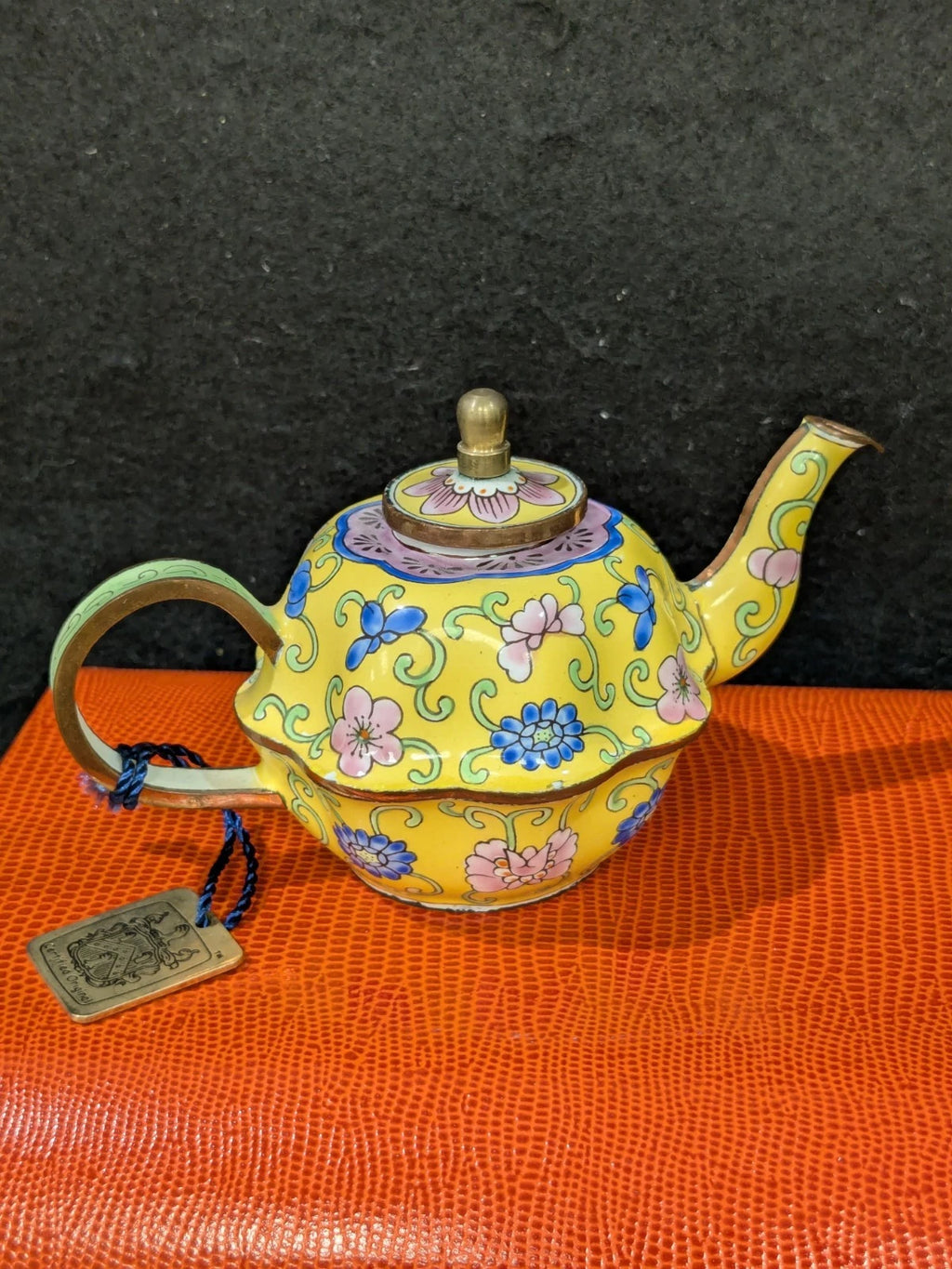 Charlotte D.Vita Mini Teapot Trade Plus Aid Yellow Enamel #A714 NIB | eBay