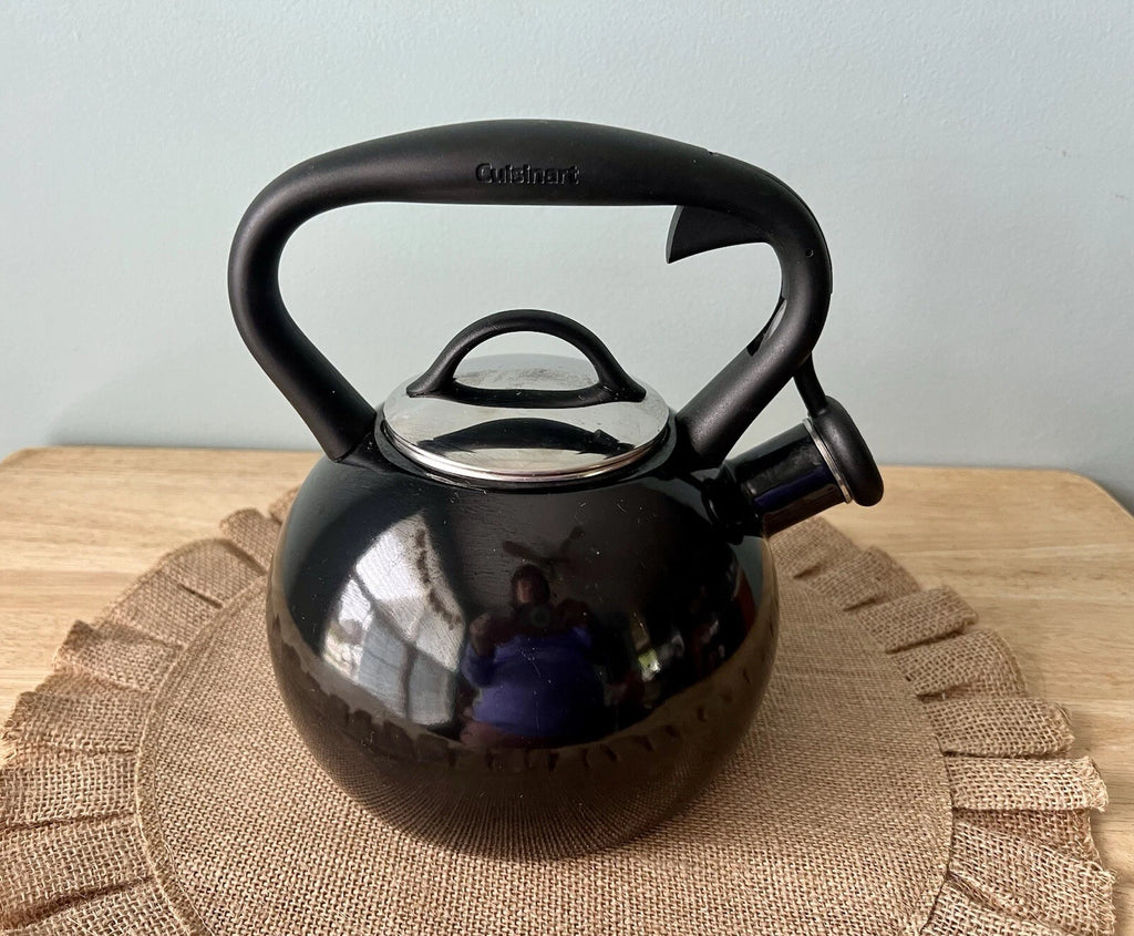 Cuisinart Tea Pot Kettle 2.5 Qt or 20 Cups Black Enameled w/ Silver Lid