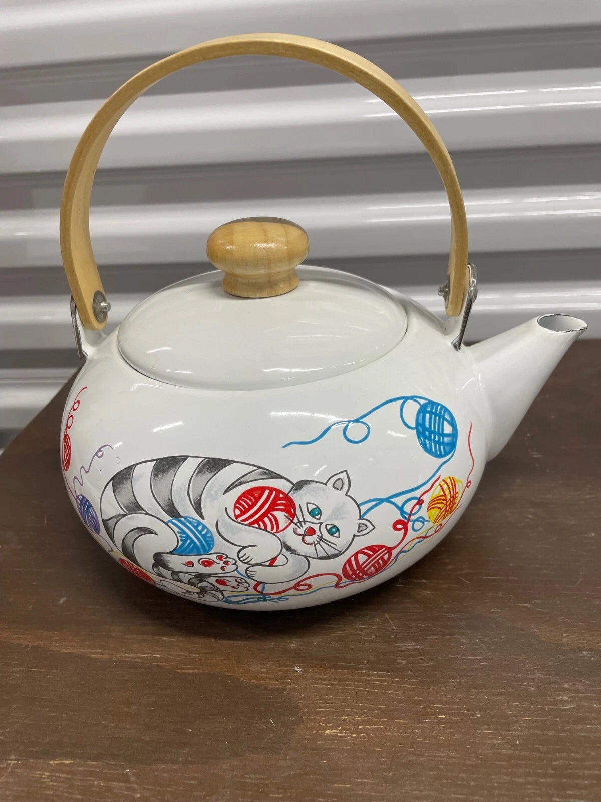 Vintage Grey Tabby Cat w/Yarn- Enamel Kettle Teapot with Wood handle-PREOWNED | eBay