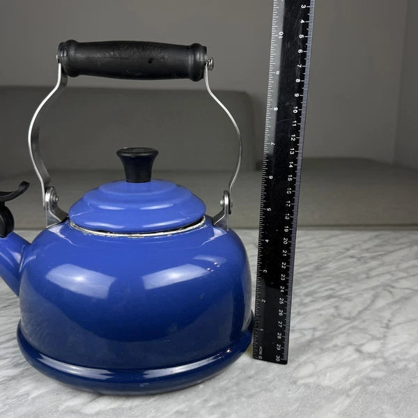 Vintage Le Creuset Whistling Tea Kettle Teapot Enamel Blue 1.7 Qt (1.6L)