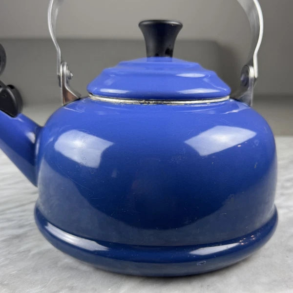 Vintage Le Creuset Whistling Tea Kettle Teapot Enamel Blue 1.7 Qt (1.6L)